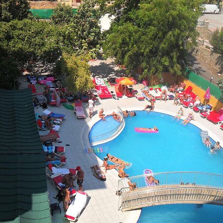 Rose Garden Apart Hotel Аланя Екстериор снимка